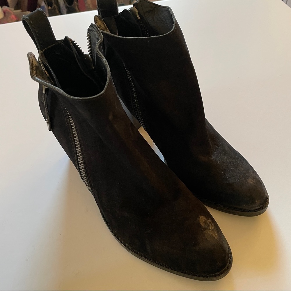 Dolce Vita Black Heeled Booties - Picture 3 of 10